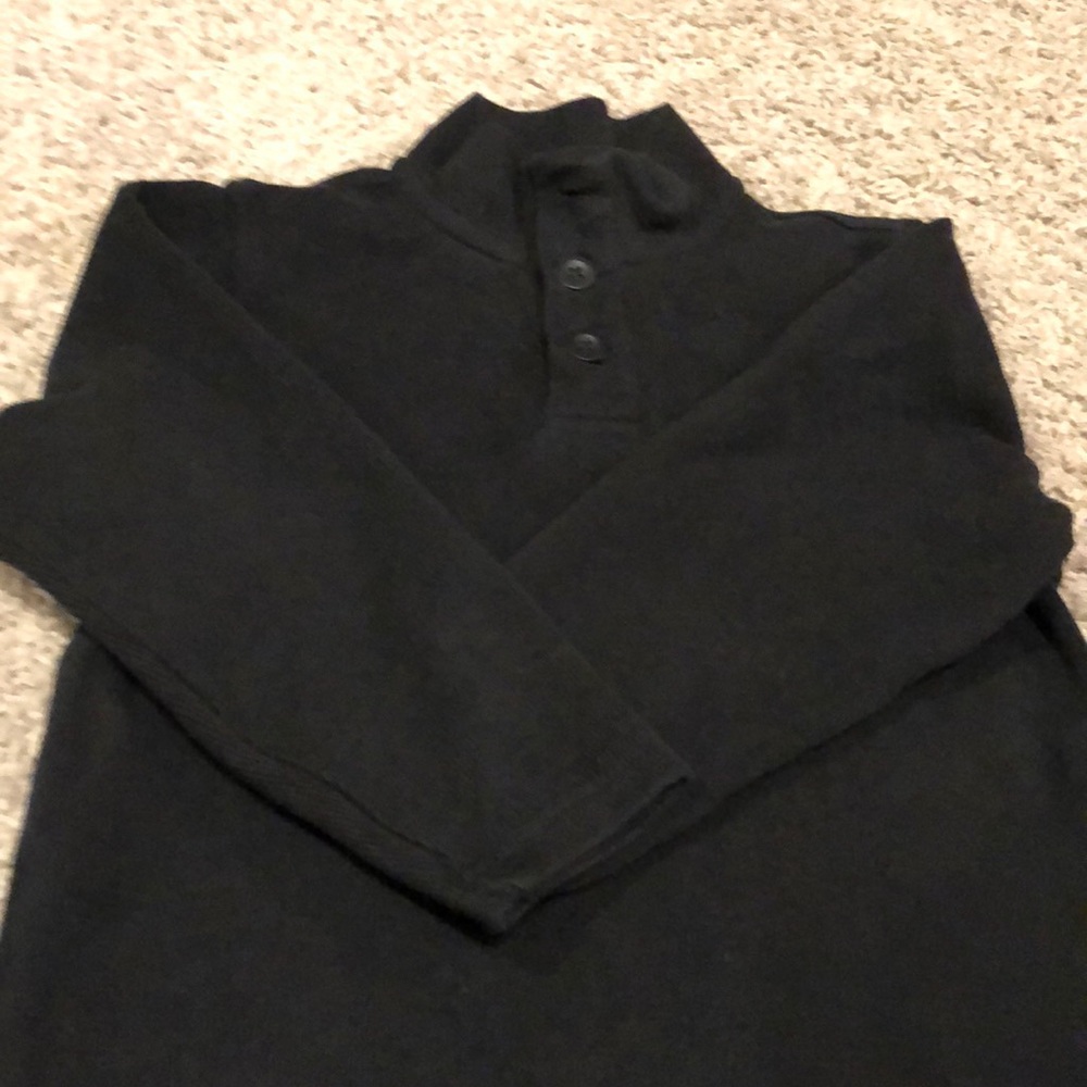 Gap 3 button collar sweater